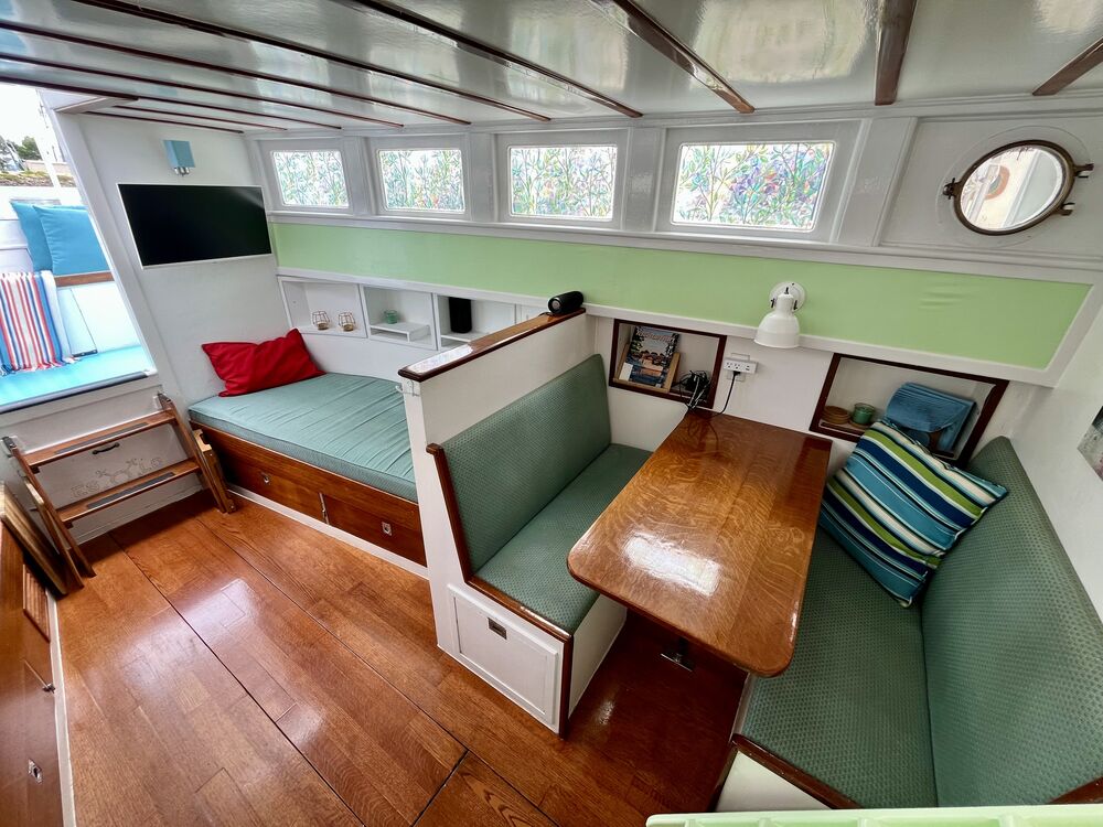 The salon from the port side.