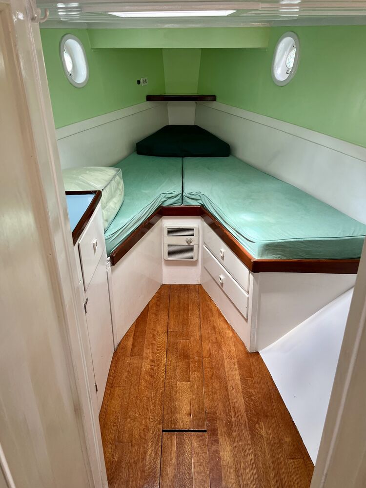 The V-berth made up with the center filler insert.